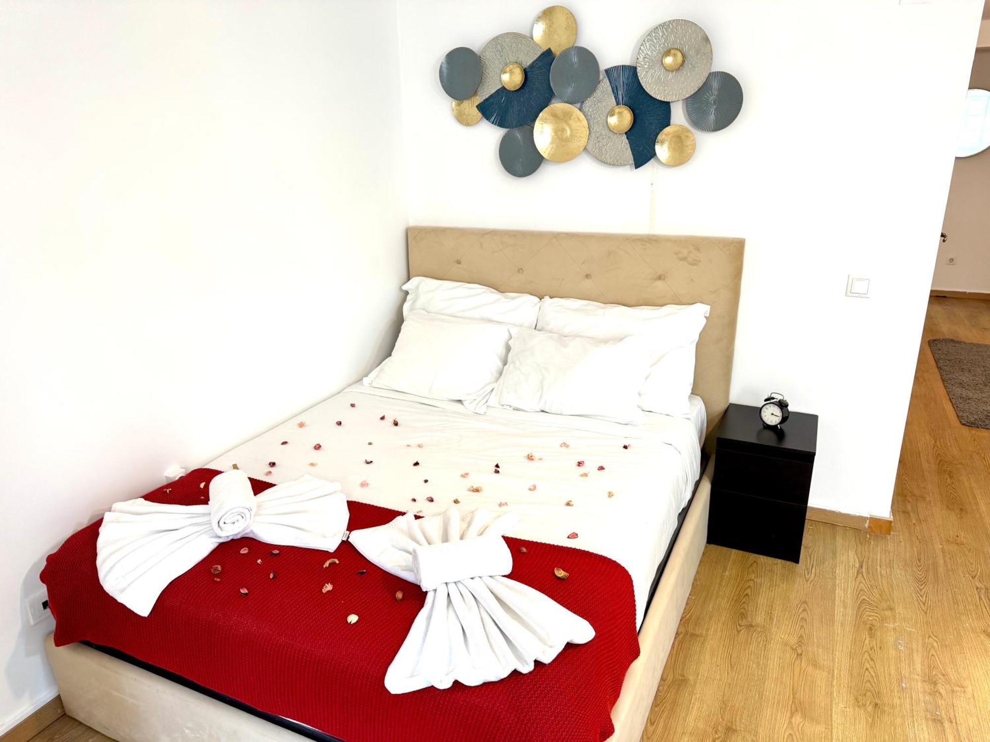 New, Cozy, Flat Apartamento